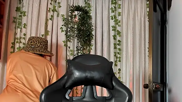 SarahLynn7 online show from 15, 2, 2026