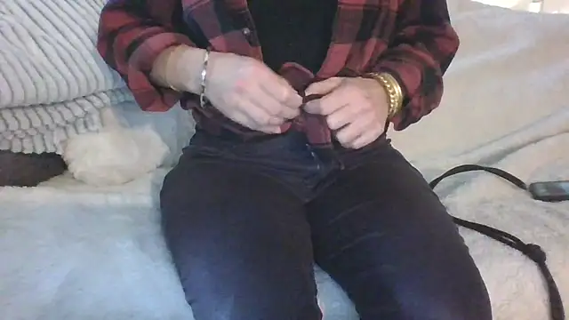 Valentinette online show from 10, 2, 2026