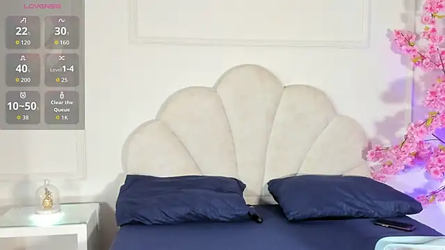 Candaceoweens online show from 13, 10, 2025