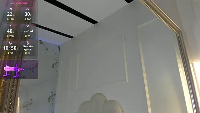 Candaceoweens online show from 26, 11, 2025