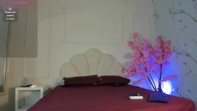 Candaceoweens online show from 1, 11, 2025