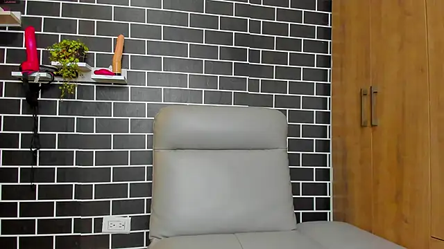 Snapshot of ANAL_SEX_NO_MERCY chatting on 23, 3, 2025 ANAL SEX NO MERCY online show from 23, 3, 2025