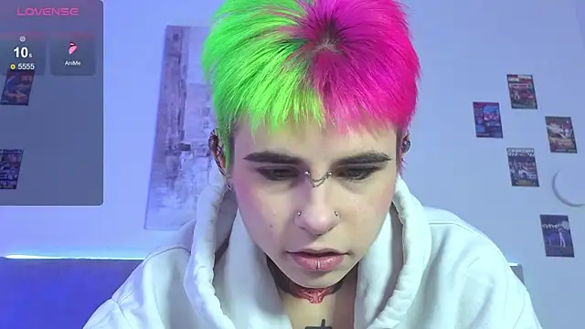 Alex Vallley online show from 5, 10, 2025