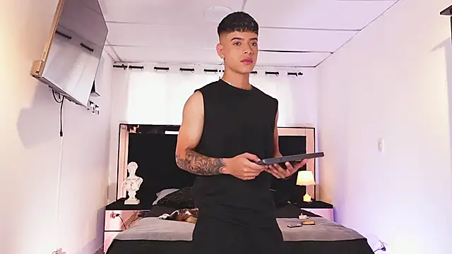 ErosKhaos online show from 8, 3, 2025