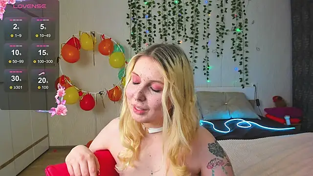 Moon   Love online show from 16, 3, 2025