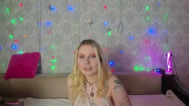 Moon   Love online show from 21, 3, 2025