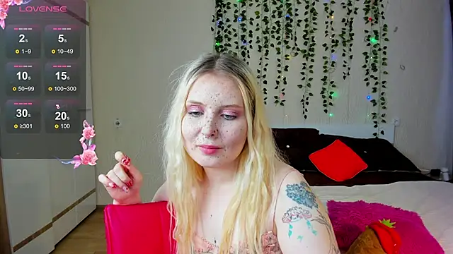Moon   Love online show from 11, 3, 2025