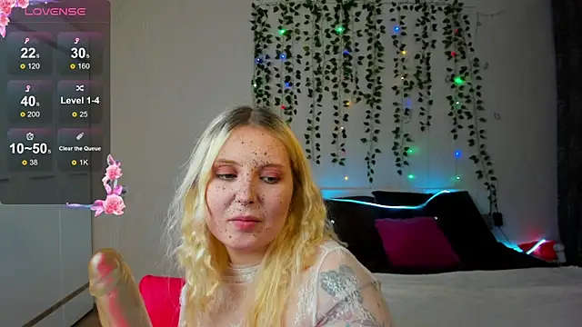 Moon   Love online show from 9, 3, 2025