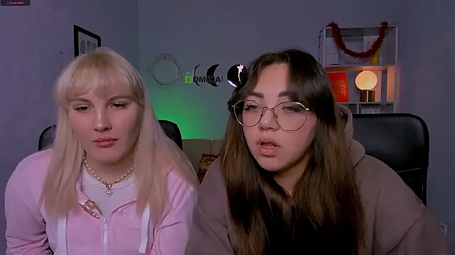 Snapshot of kiki_swan chatting on 2, 2, 2026 kiki swan online show from 2, 2, 2026