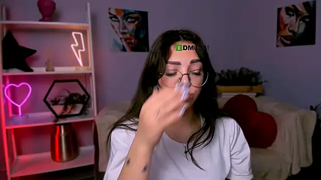 kiki swan online show from 10, 3, 2025