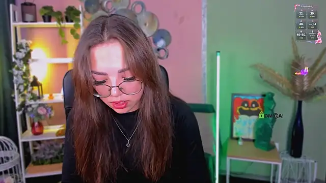 kiki swan online show from 24, 9, 2025