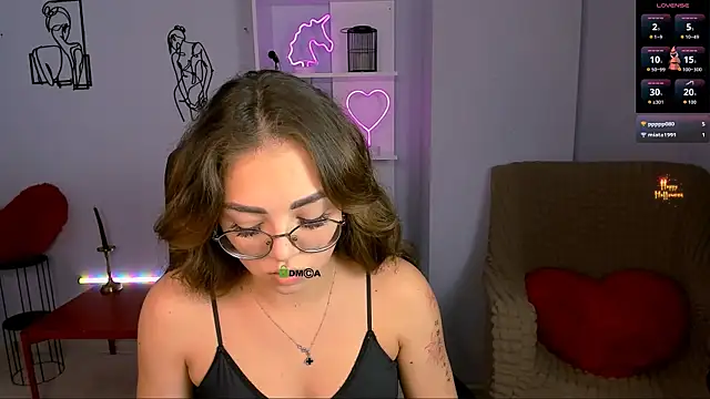 kiki swan online show from 7, 11, 2025