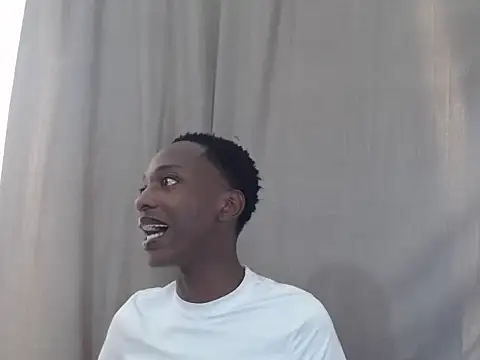 Snapshot of DarkTwink20 chatting on 19, 3, 2025 DarkTwink20 online show from 19, 3, 2025