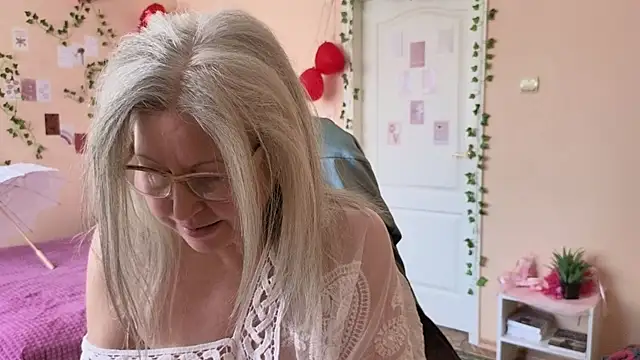 Snapshot of Wane_Witch chatting on 9, 3, 2026 Wane Witch online show from 9, 3, 2026