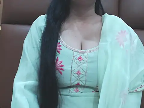 RealNaina online show from 16, 11, 2025