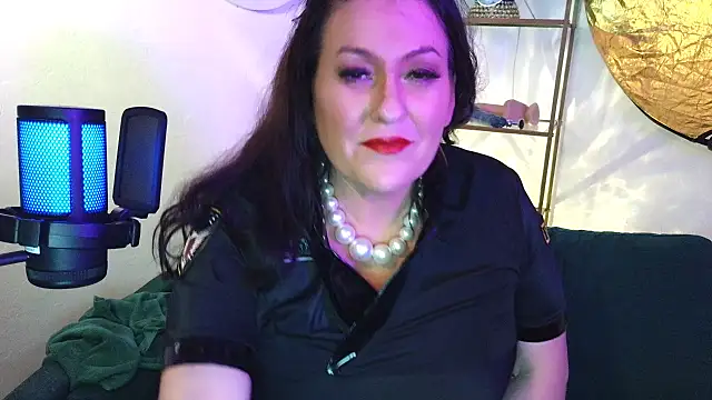 Sandiego8383xh online show from 3, 10, 2025