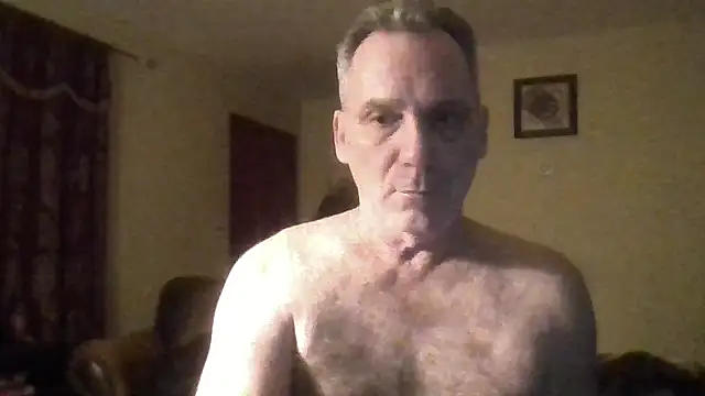 Snapshot of HunkofRock chatting on 22, 11, 2025 HunkofRock online show from 22, 11, 2025