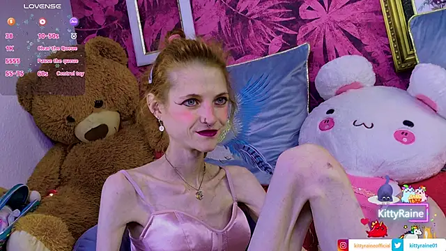 Snapshot of KittyRaine chatting on 2, 7, 2026 KittyRaine online show from 2, 7, 2026