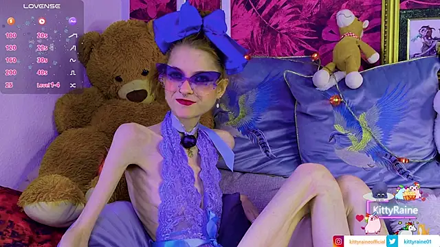 Snapshot of KittyRaine chatting on 9, 7, 2026 KittyRaine online show from 9, 7, 2026