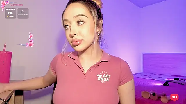 Amorkiss  online show from 30, 9, 2025