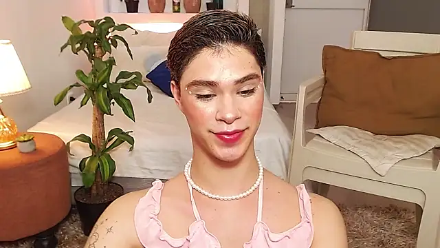 juanes puthee online show from 10, 11, 2025