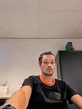 arnoanro online show from 8, 6, 2026