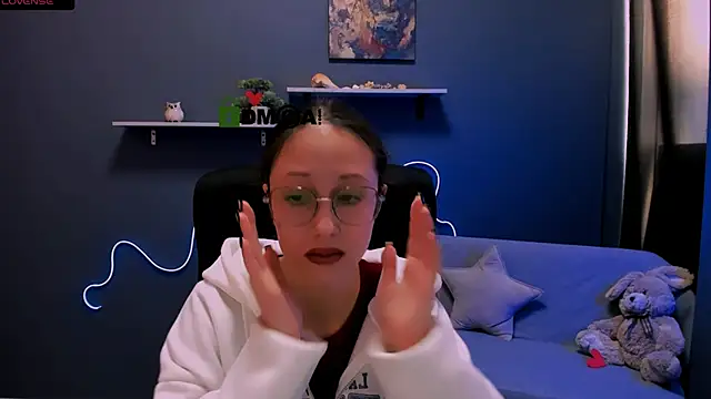 mona cloud online show from 7, 3, 2025