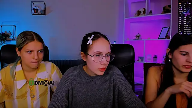 mona cloud online show from 18, 11, 2025