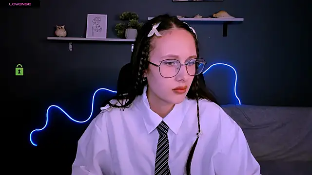 mona cloud online show from 22, 9, 2025