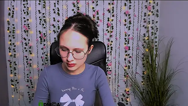 mona cloud online show from 21, 3, 2025