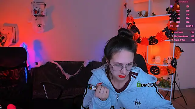 mona cloud online show from 30, 10, 2025