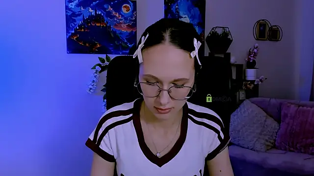 Snapshot of mona_cloud chatting on 12, 7, 2026 mona cloud online show from 12, 7, 2026