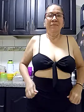 Snapshot of victoria_wayne chatting on 11, 9, 2025 victoria wayne online show from 11, 9, 2025