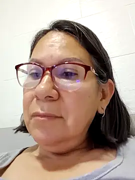 victoria wayne online show from 2, 3, 2026