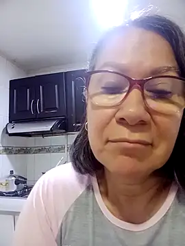 victoria wayne online show from 15, 4, 2026