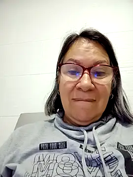 victoria wayne online show from 25, 3, 2026