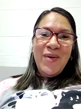 Snapshot of victoria_wayne chatting on 4, 10, 2025 victoria wayne online show from 4, 10, 2025