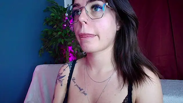 Snapshot of Perfect_Moans chatting on 18, 6, 2026 Perfect Moans online show from 18, 6, 2026