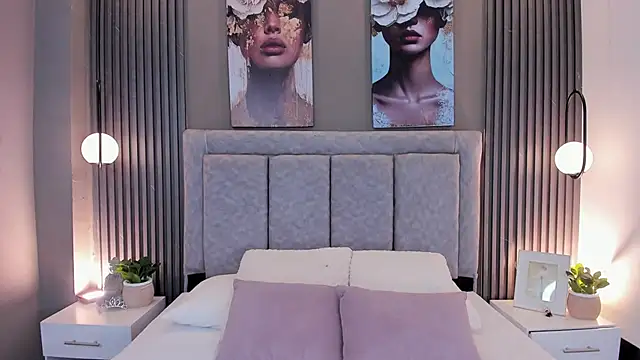 GiannaColling1 online show from 14, 10, 2025