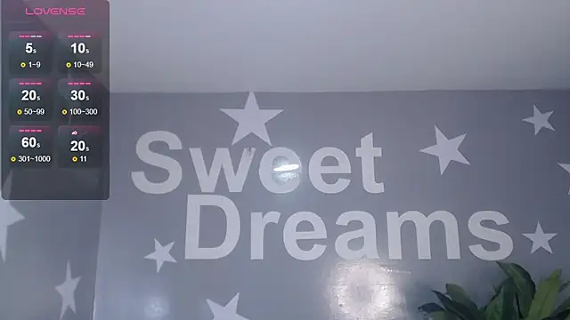 Snapshot of emma_wockll_t chatting on 29, 11, 2025 emma wockll t online show from 29, 11, 2025