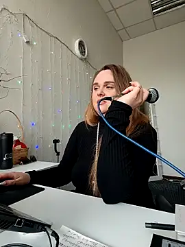 Juicy PeachLux online show from 11, 5, 2026