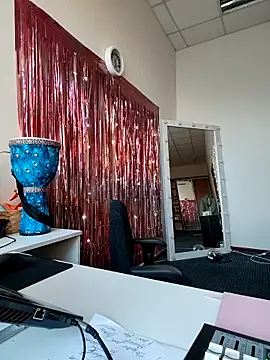 Snapshot of Juicy_PeachLux chatting on 20, 11, 2025 Juicy PeachLux online show from 20, 11, 2025