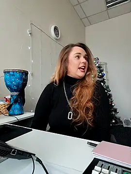 Snapshot of Juicy_PeachLux chatting on 14, 12, 2025 Juicy PeachLux online show from 14, 12, 2025