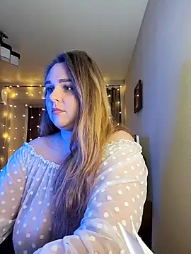 Juicy PeachLux online show from 19, 3, 2026