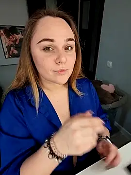 Snapshot of Juicy_PeachLux chatting on 15, 11, 2025 Juicy PeachLux online show from 15, 11, 2025