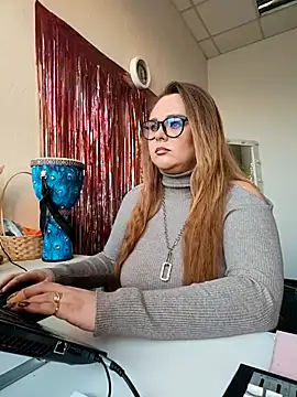 Snapshot of Juicy_PeachLux chatting on 26, 11, 2025 Juicy PeachLux online show from 26, 11, 2025