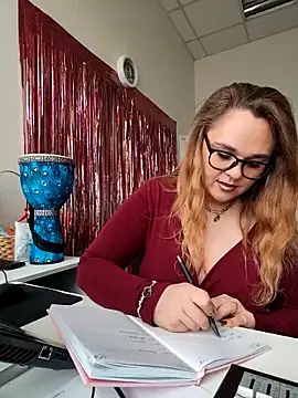 Snapshot of Juicy_PeachLux chatting on 16, 11, 2025 Juicy PeachLux online show from 16, 11, 2025