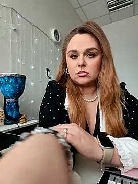 Snapshot of Juicy_PeachLux chatting on 8, 2, 2026 Juicy PeachLux online show from 8, 2, 2026