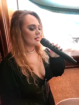 Snapshot of Juicy_PeachLux chatting on 7, 11, 2025 Juicy PeachLux online show from 7, 11, 2025