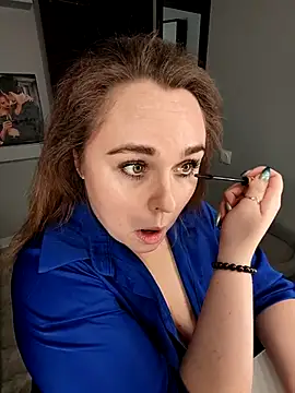 Juicy PeachLux online show from 14, 3, 2026